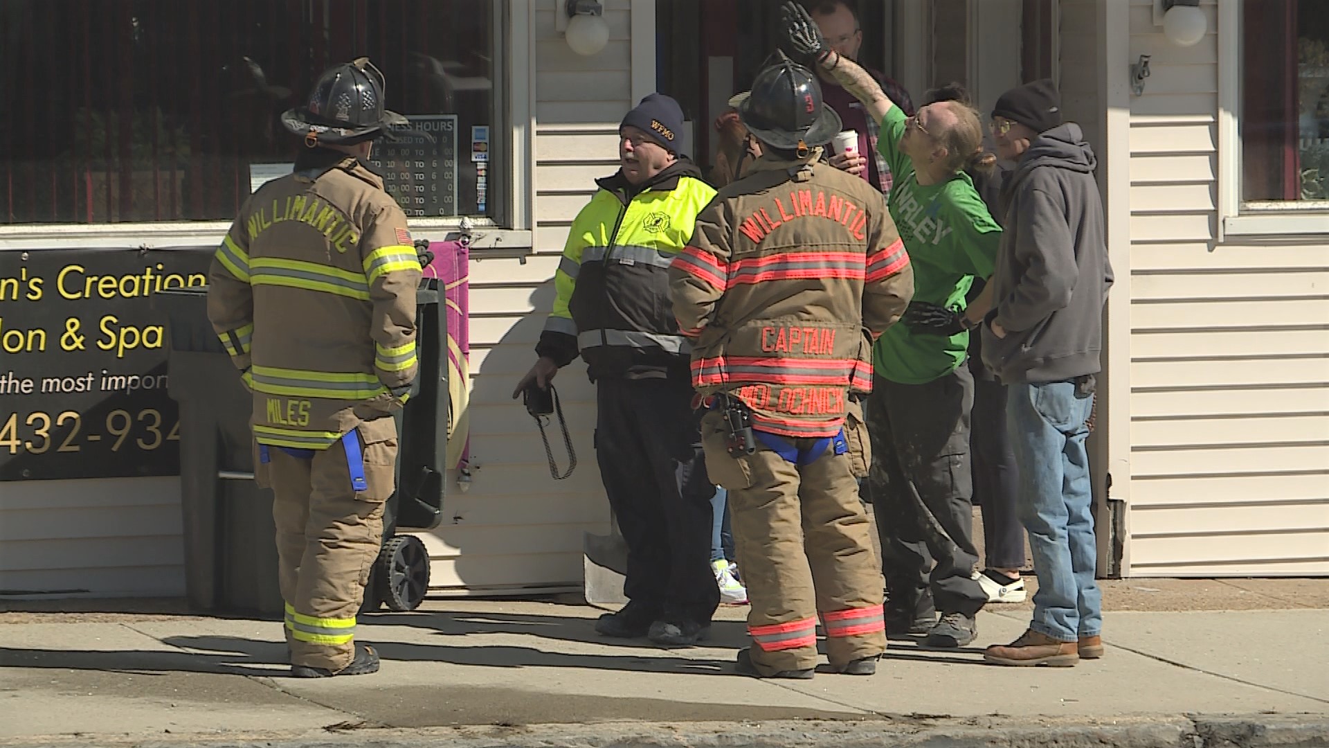 3 people injured in Willimantic fire