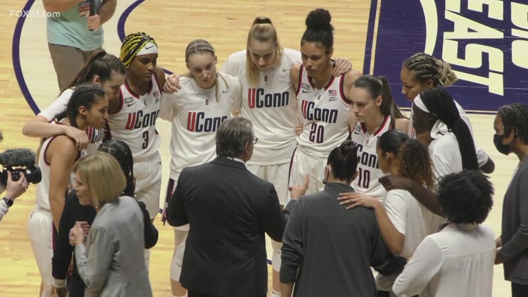 UConn set to play in Hall of Fame showcase