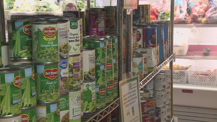 哈特福德组织通过食品储藏室帮助对抗食品不安全