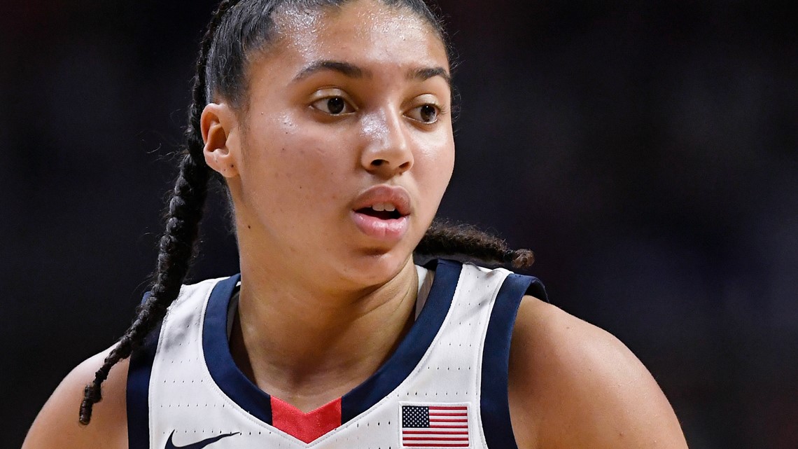 Azzi Fudd's confidence on the court reminds Geno Auriemma of Paige