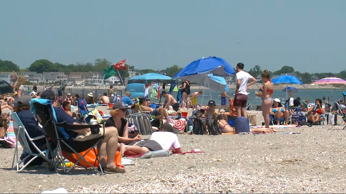 Spring sunshine draws crowds to Connecticut beaches