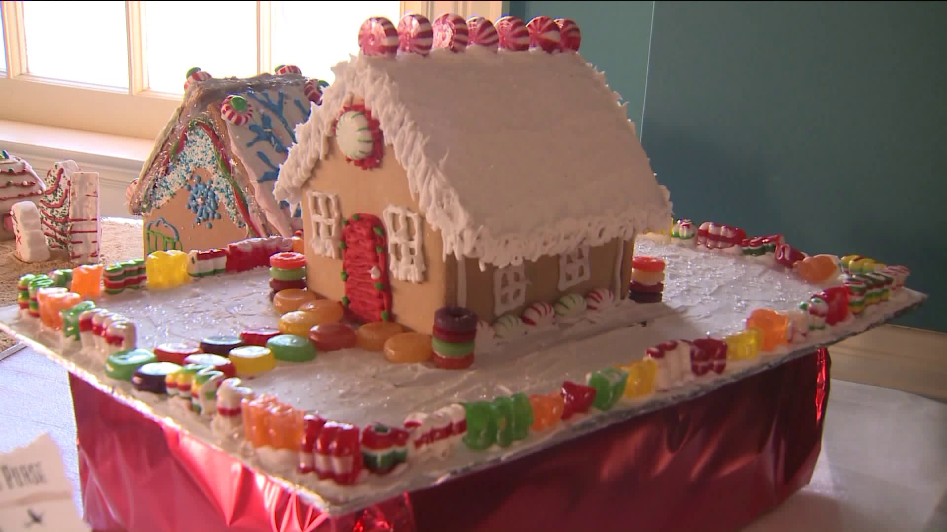 Gingerbread houses in South Windsor