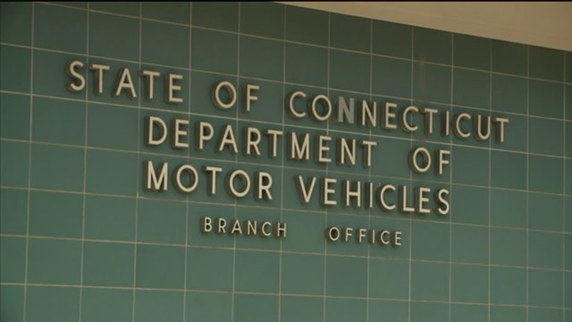 Long lines frustrate DMV custtomers