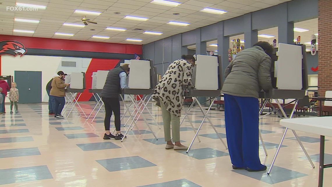 CT lawmakers to vote on earlier 2024 pres. primary election date