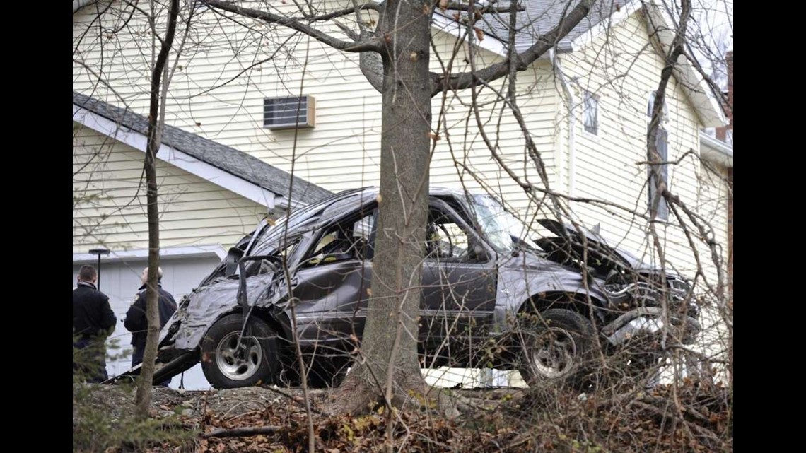 Cop’s lawyer says his client wasn’t chasing car that crashed into home