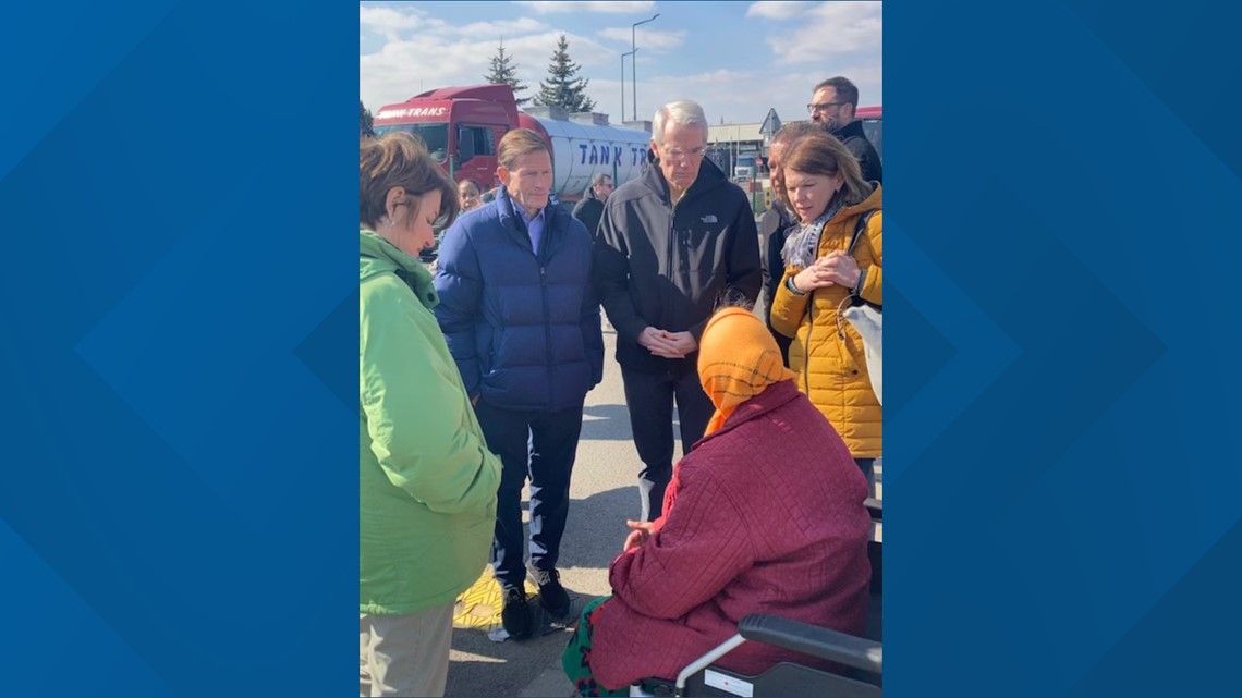 Sen. Blumenthal travels to Poland-Ukraine border, meets refugees – FOX 61