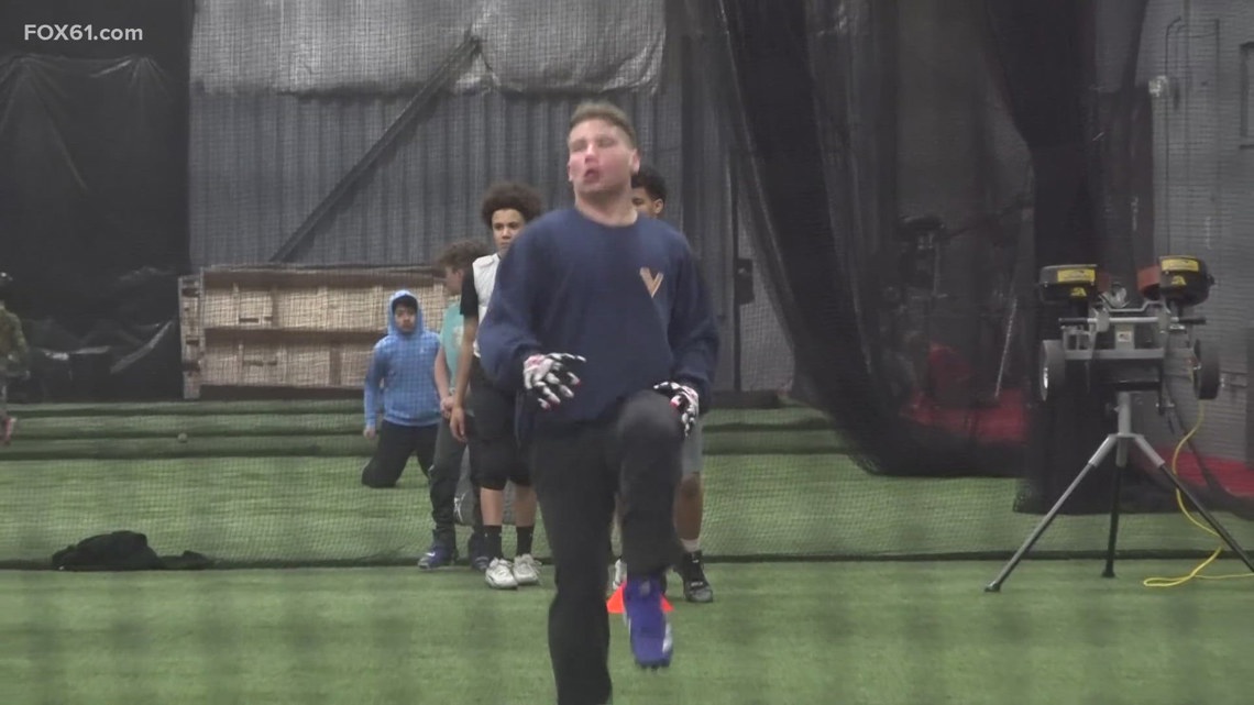 Connecticut youth football team prepares to play in Texas