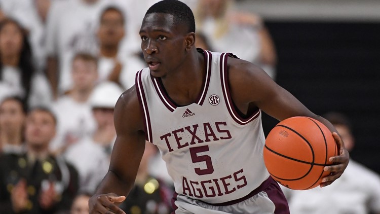 UConn picks up former Texas A&M guard from portal