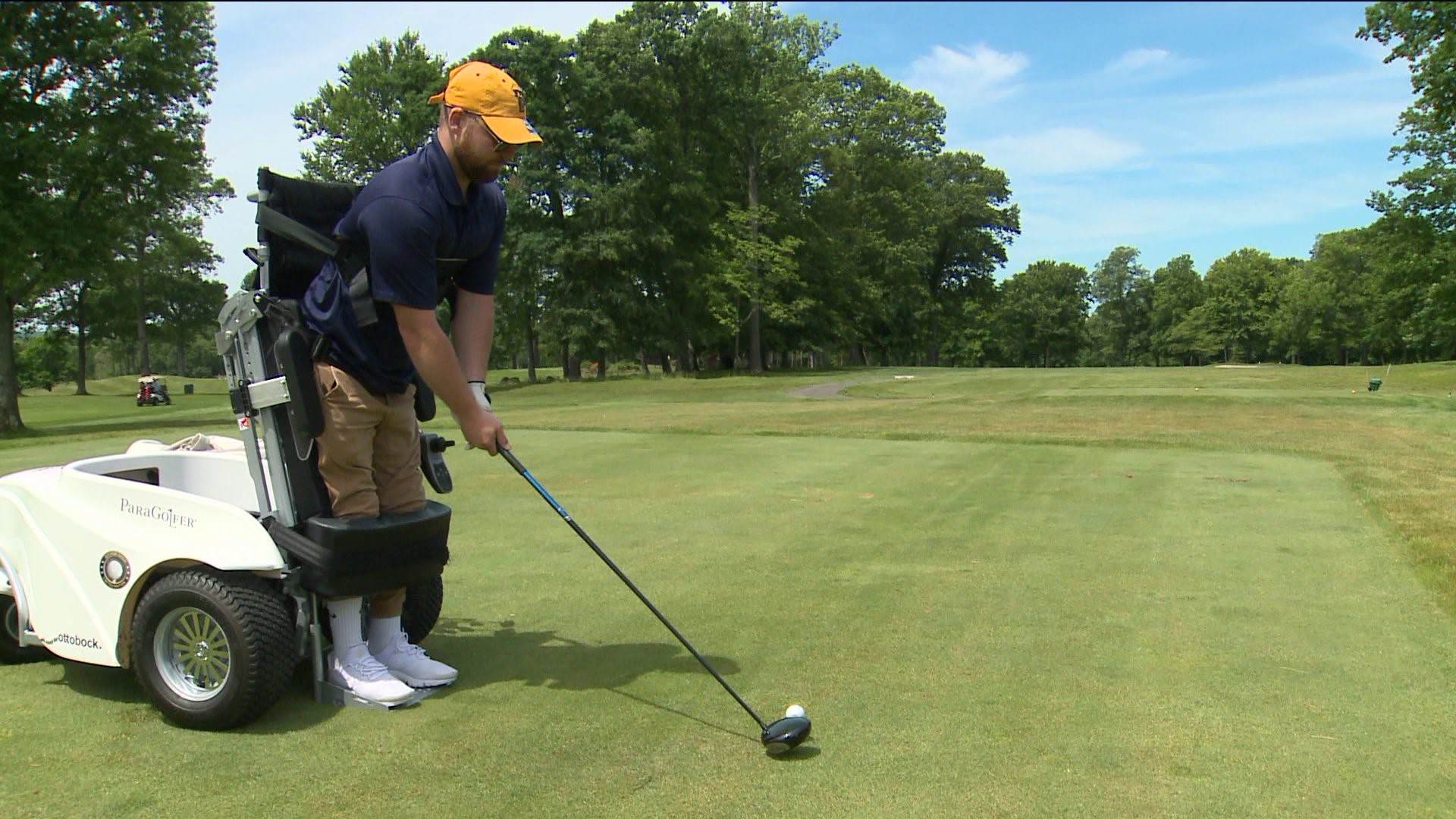 Adaptive golfers take to the tees in Wallingford
