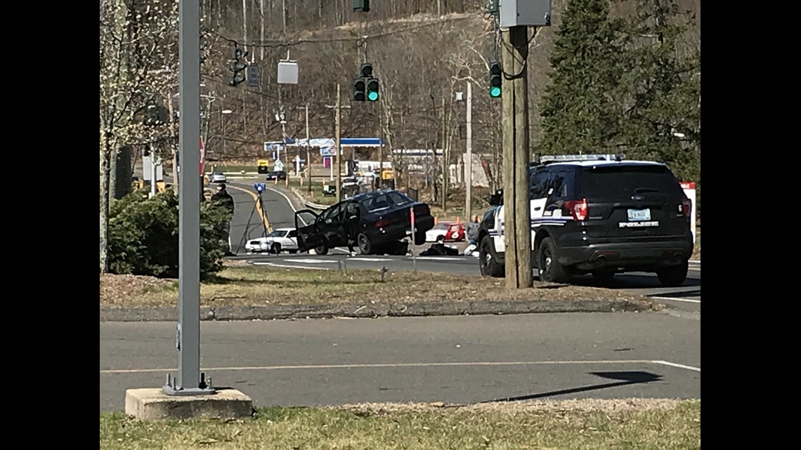 1 dead in North Branford crash