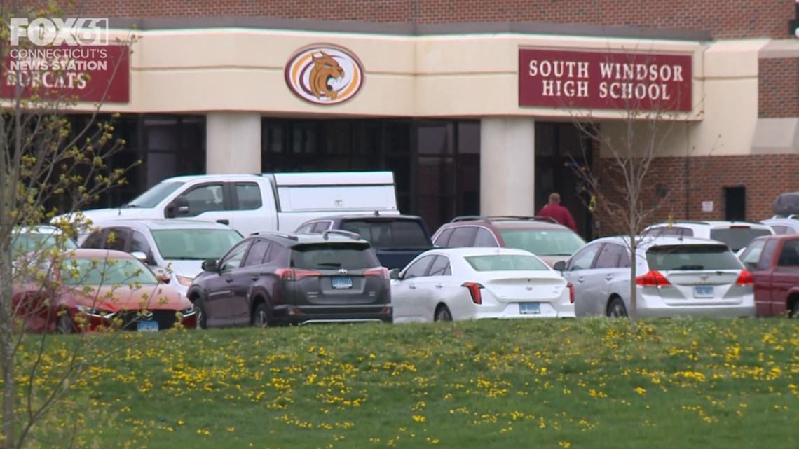 South Windsor High School student calls in bomb threat, arrested ...