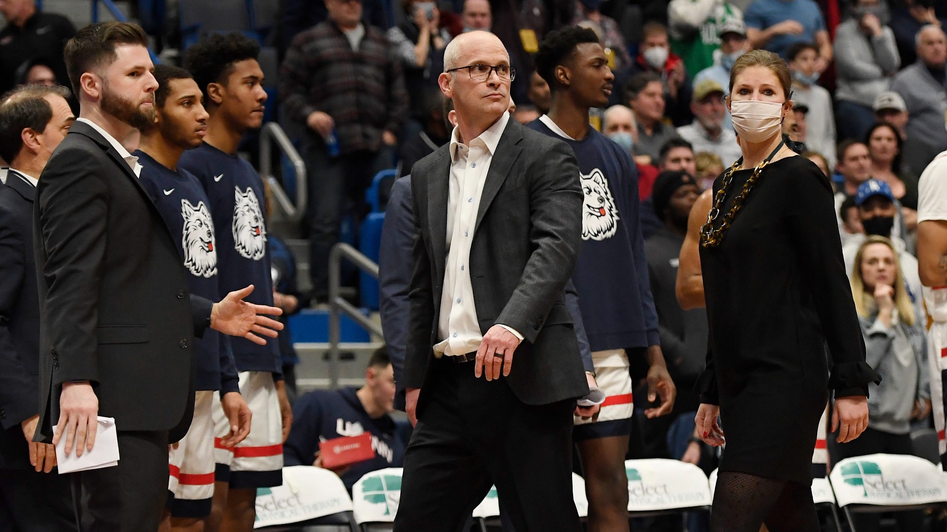 UConn basketball coach Dan Hurley ejected from game