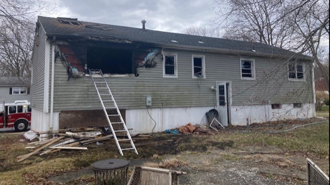 Space heater sparks blaze at Connecticut home - Vimarsana News