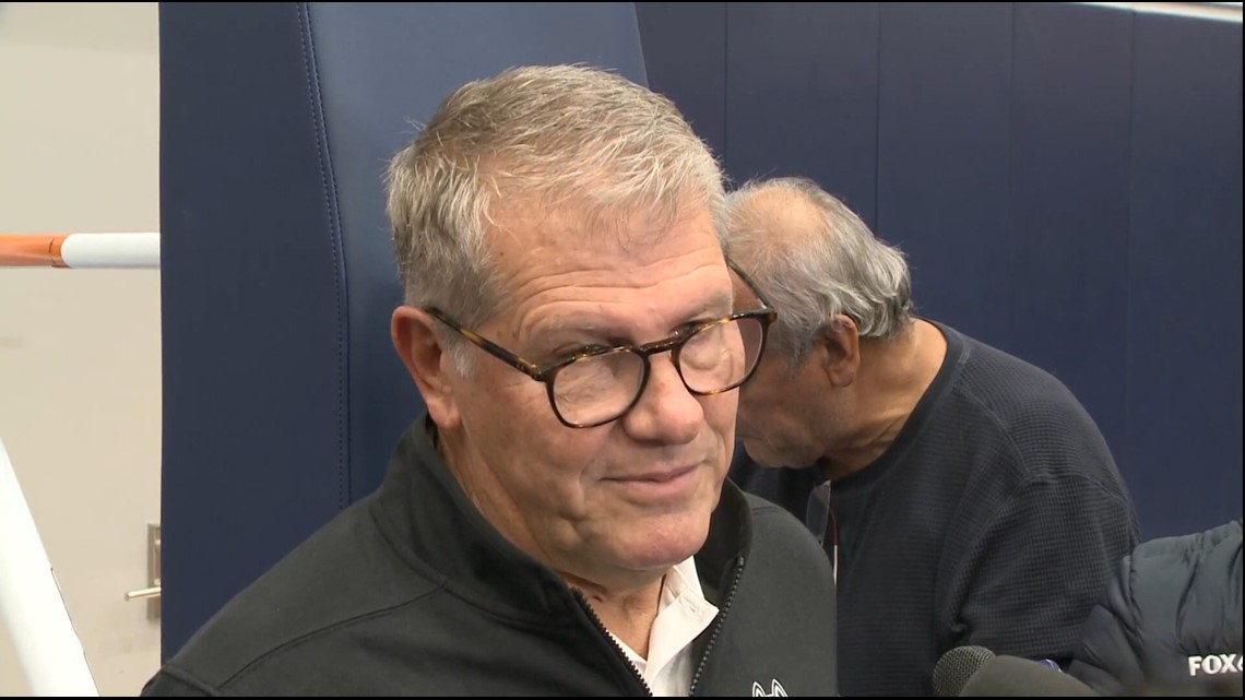 Geno Auriemma Talks Paige Bueckers Injury And Azzi Fudd's Rising Star ...