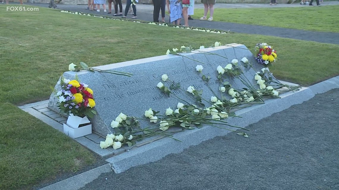 People gather in Westport to honor 9/11 victims at memorial | fox61.com