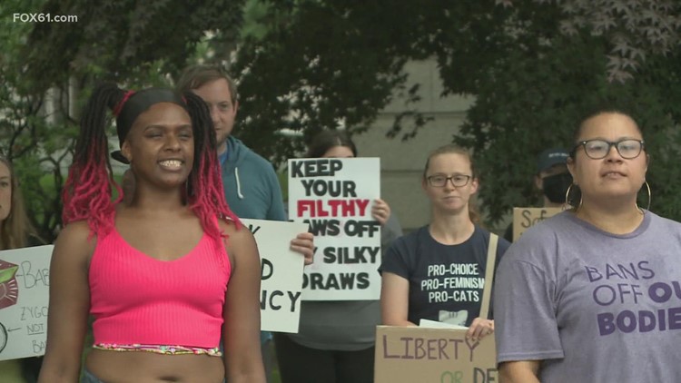 Demonstrators fight for abortion rights