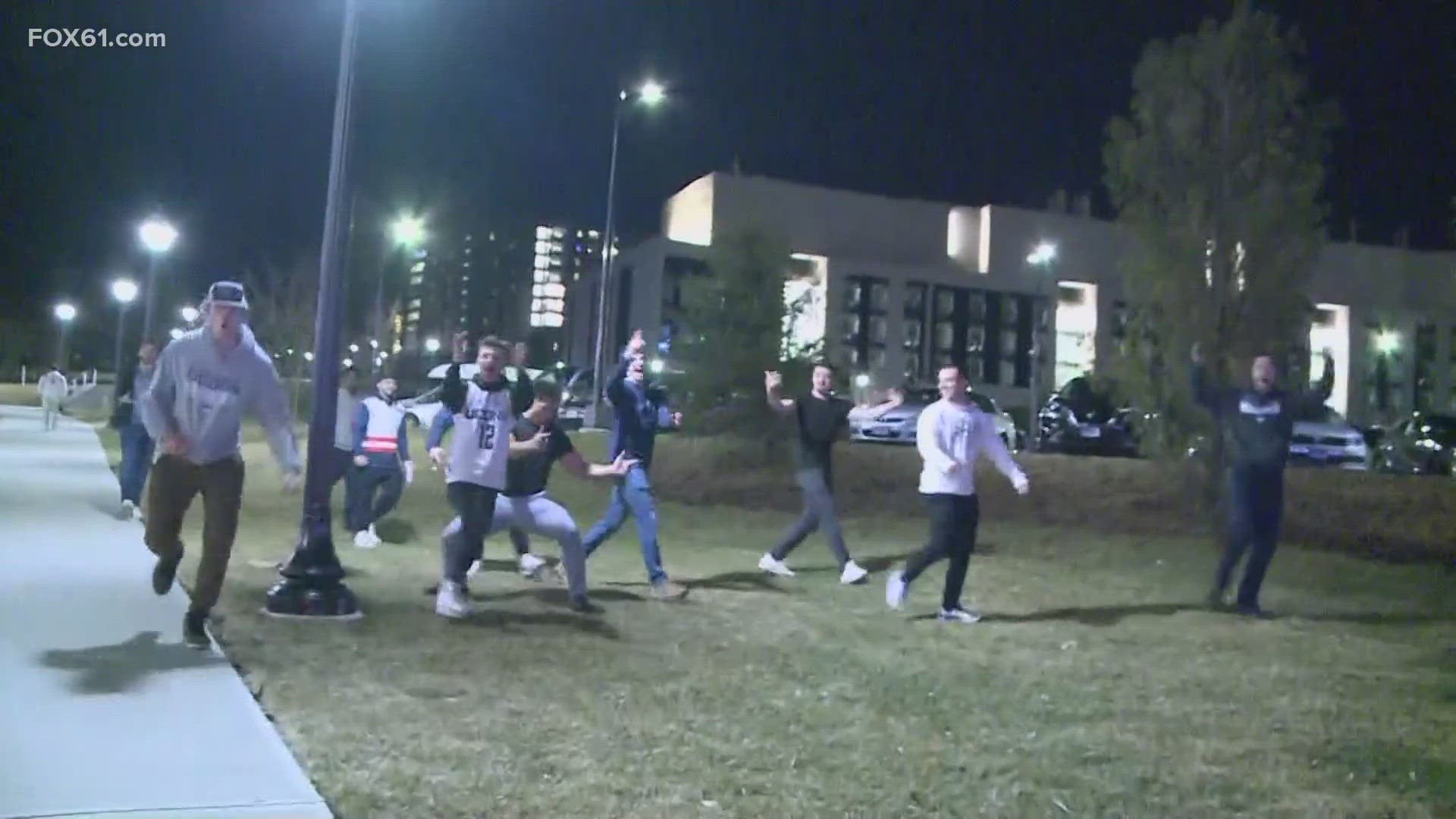 Students at UConn hoping UConn men go down in history