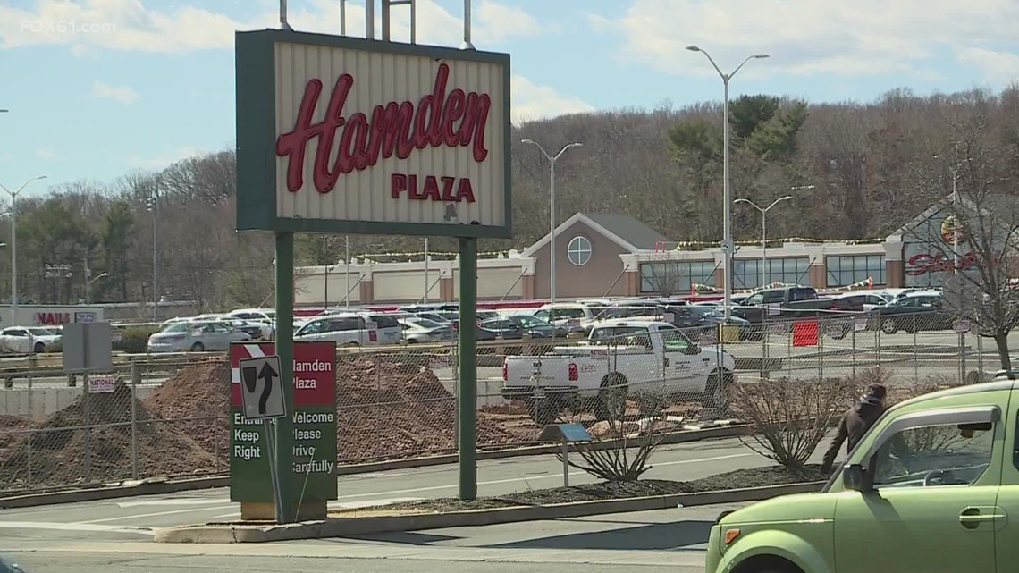 Residents concerned after Connecticut shopping plaza carjacking