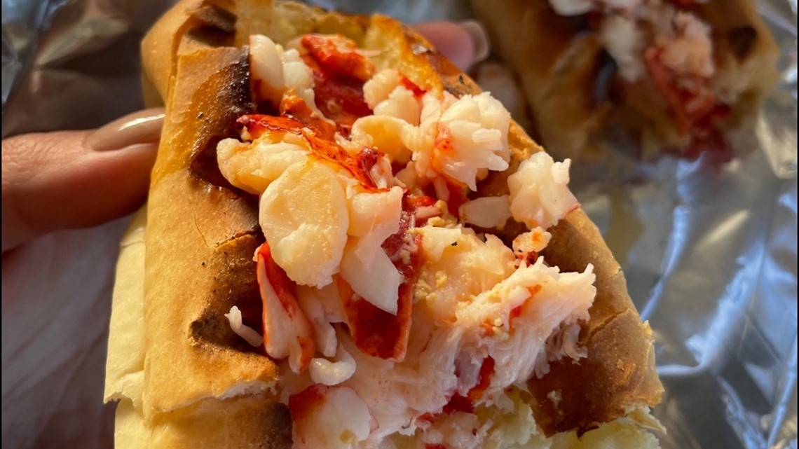 Lobster Landing's rolls rated among best in New England