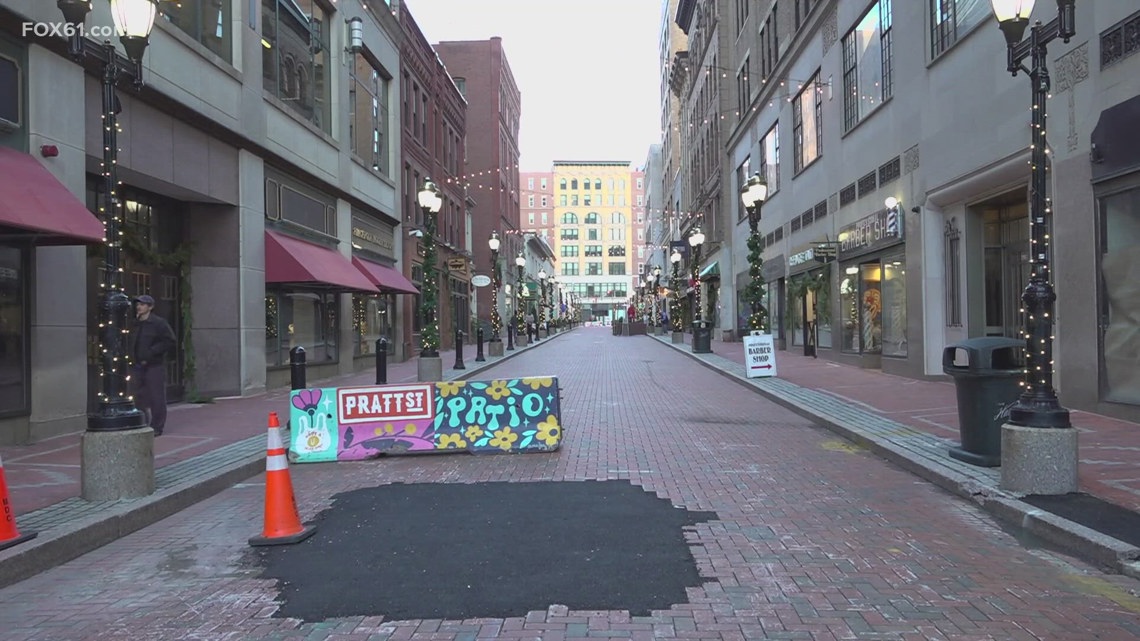 Stackpole Moore clothing store downsizing | fox61.com