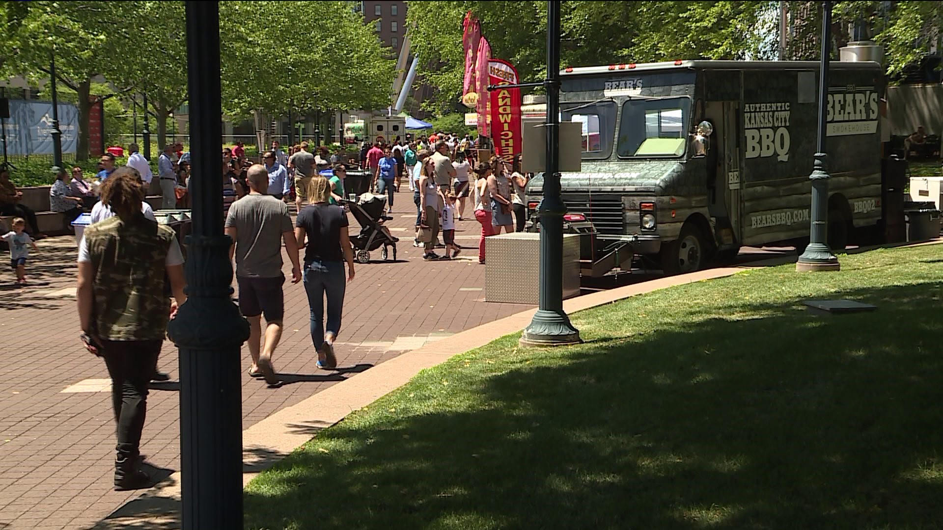 Hartford food truck festival kicks off