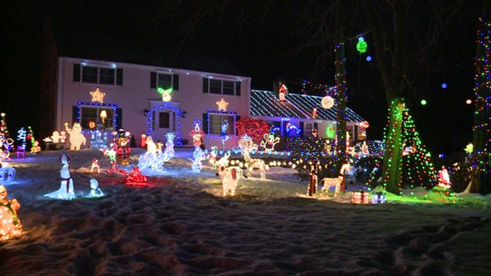 Christmas decorations back up and running after Simsbury home vandalized
