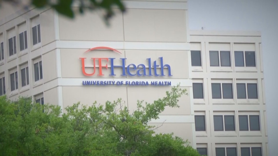 UF Health administers COVID-19 vaccine to 10 volunteers - Vimarsana News
