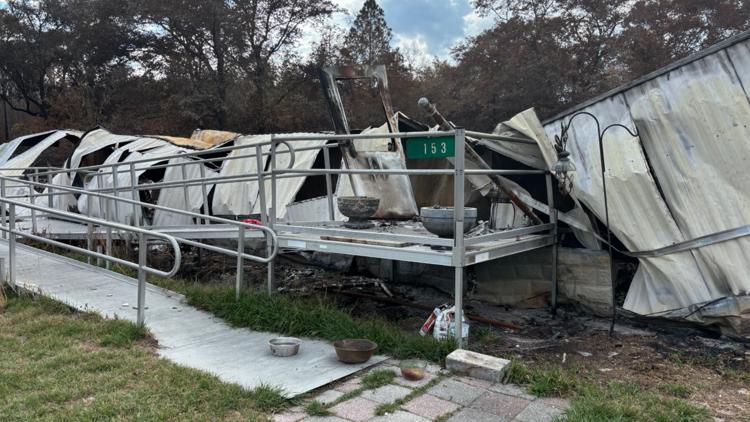 'We lost everything': Atkinson man saves oxygen-dependent dad from wildfire, returns to home in ruins