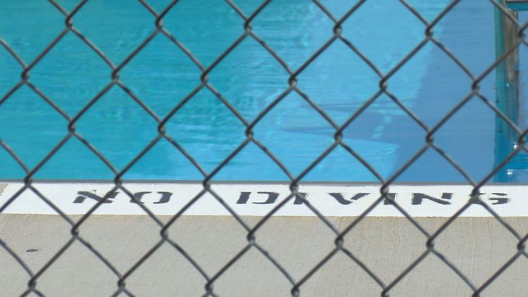 Mechanical issues sink swim plans at Navarre Pool