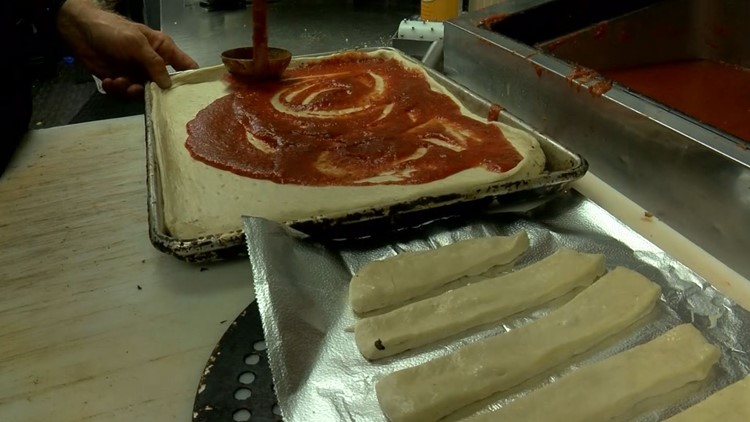 Ohio pizzeria owner gives entire day of profits to employees to show his appreciation