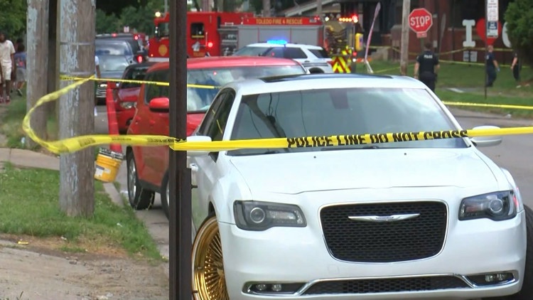 12 people shot near festival in Toledo, Ohio; no suspect in custody as manhunt continues