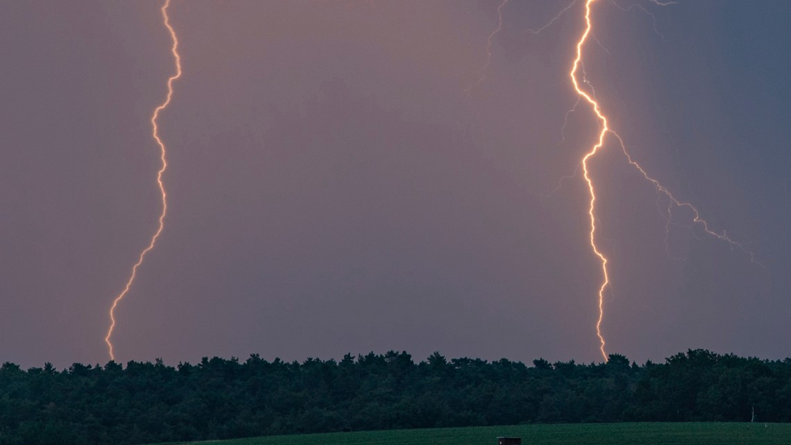 Golf ball hit by lightning midair at Topgolf