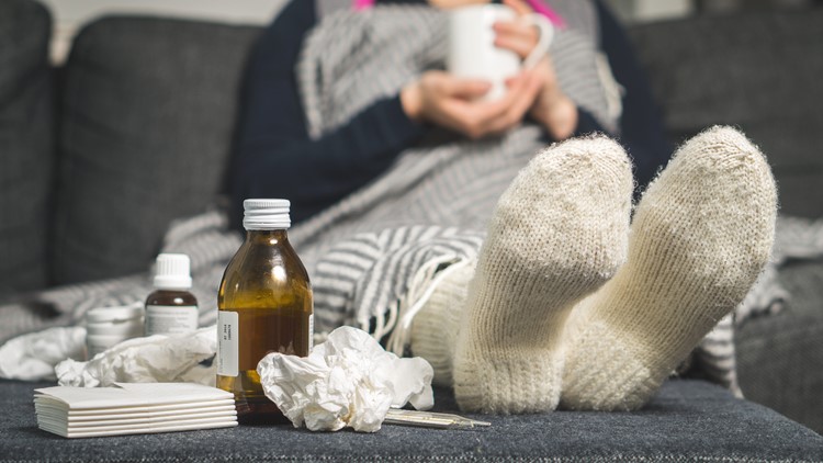 Expertos de salud advierten sobre un inicio temprano de la temporada de gripe y un aumento de casos de COVID en el otoño