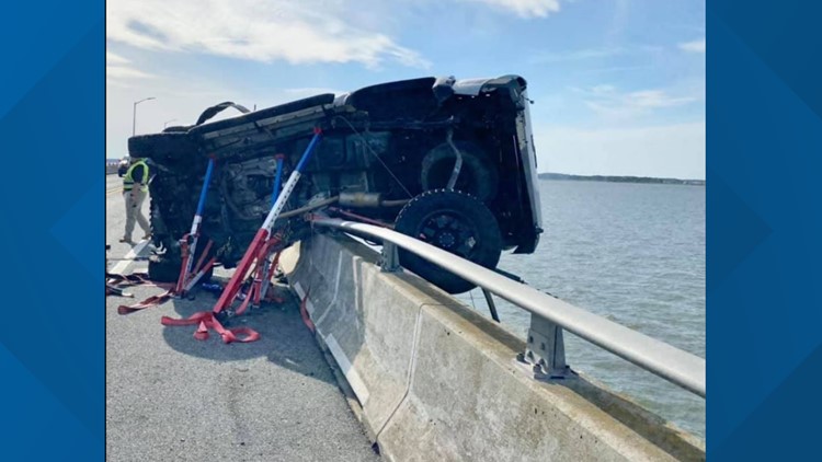 Boaters rescue man who jumped off Ocean City bridge to save baby Boaters rescue man who jumped off Ocean City bridge to save baby