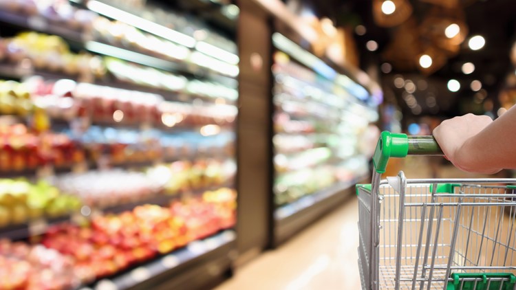 Reach your nutrition goals in 2022 with these grocery shopping tips