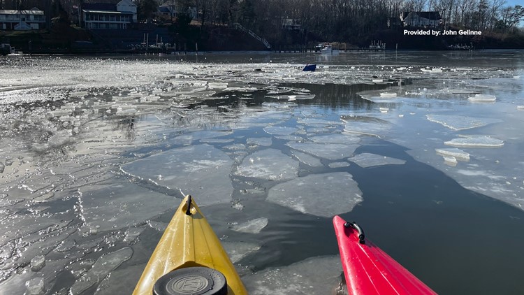 'This could have ended really badly' | Kayakers save pilot after crash into frozen lake