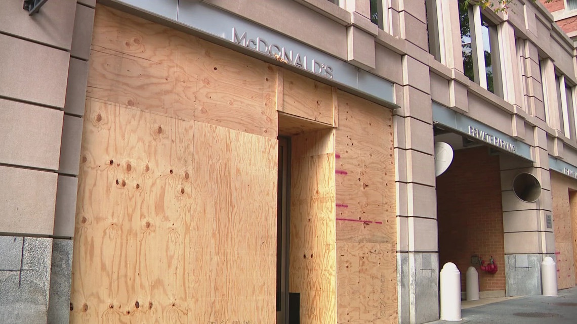 DC businesses board up ahead of the election