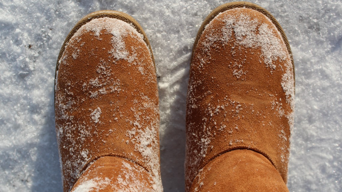 Can you wear UGGs in the snow?
