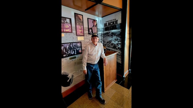 Old Rfk Demo Commanders agree to honor old logo amid opposition to RFK Bill | fox43.com