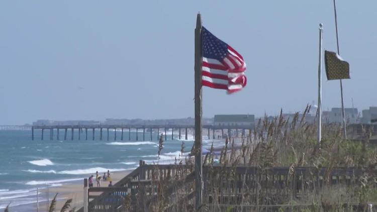After fatal Outer Banks crash, glider washes up on shore in Kitty Hawk