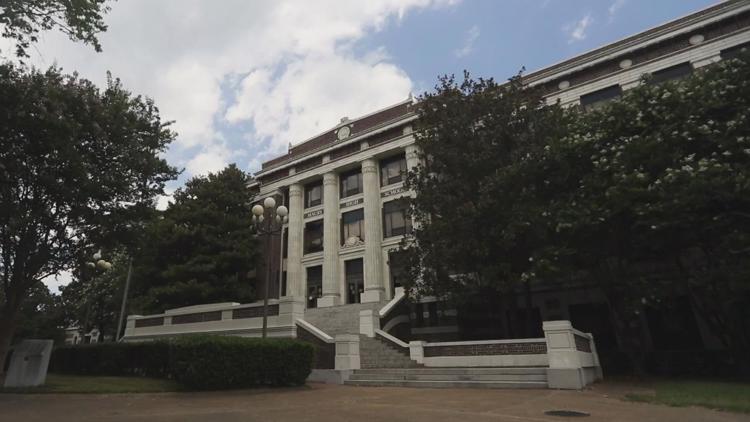 'Can't be duplicated' | Public speaks out against potential demolition of Norfolk's Maury High School