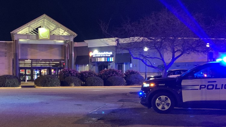 Greenbrier Mall evacuated after parking lot shooting, police say
