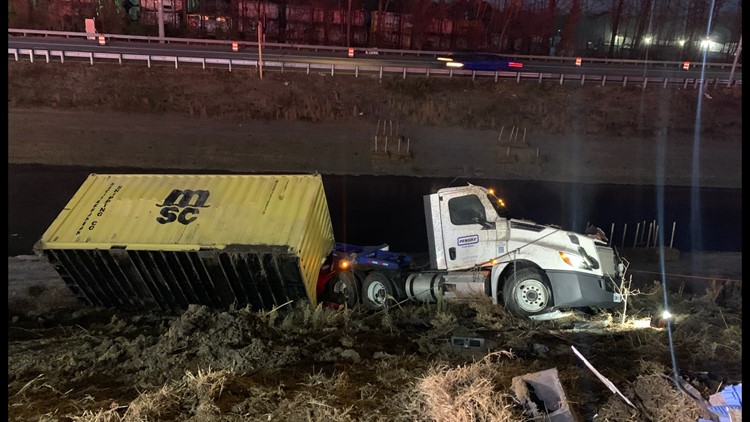 One person dead, I-64 eastbound lanes in Chesapeake reopen after crash