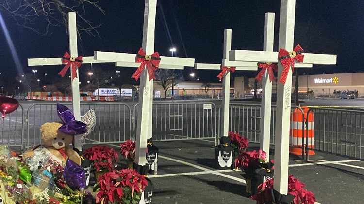 Chesapeake Walmart emptying store, planning to remodel after mass shooting