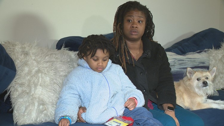 'That's too cold' | Newport News mother frustrated by broken heating unit in apartment