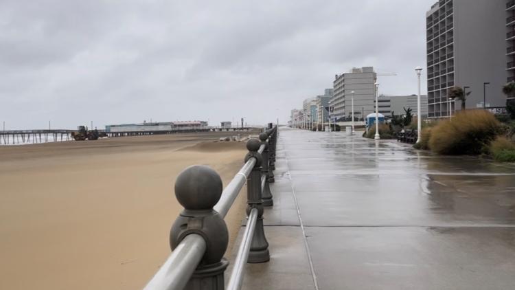 Virginia Beach braces for Hurricane Ian