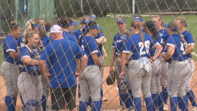 #2 Captains dominate Farmingdale State 12-0 at NCAA Tourney 1st round