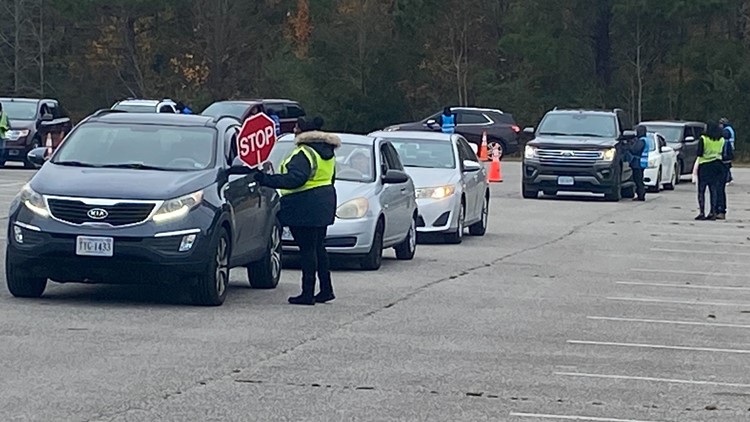 Foodbank feeds over 2,000 families through holiday distribution event in Virginia Beach