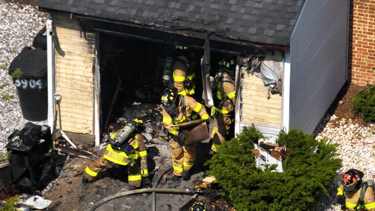 Virginia Beach fire displaces 2 adults and a cat