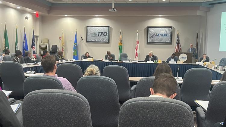 Mayors across Hampton Roads hold roundtable discussion to fight crime